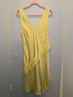 H&M Pale Yellow Asymmetrical Flounce Midi Dress Size Medium